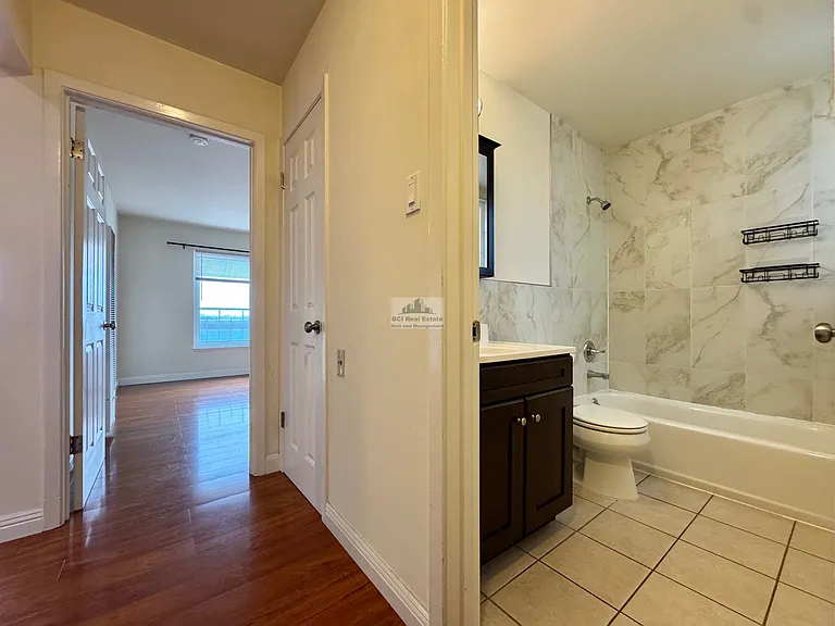 3511 Taraval St #4 — Photo 11