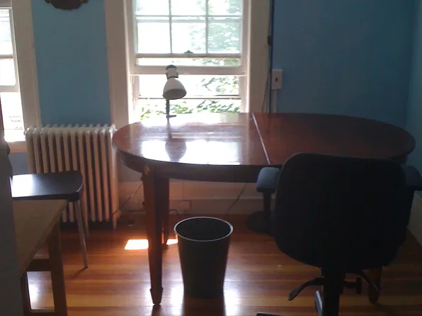39 Varick Rd, Newton, MA 02468
