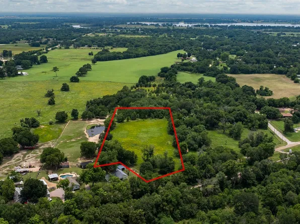 000 Lawrence St, Trinidad, TX 75163