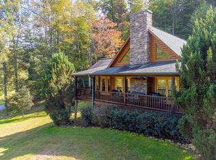 25 Black Oak Dr, Hayesville, NC 28904