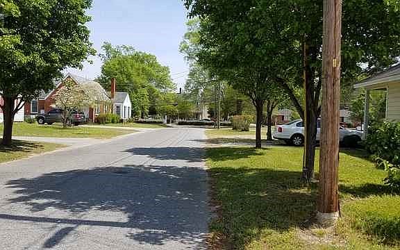 2nd image of 214 E Holt St