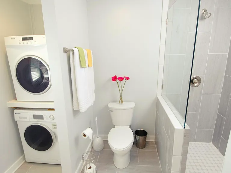 547 Ocean Blvd #4 — Photo 11