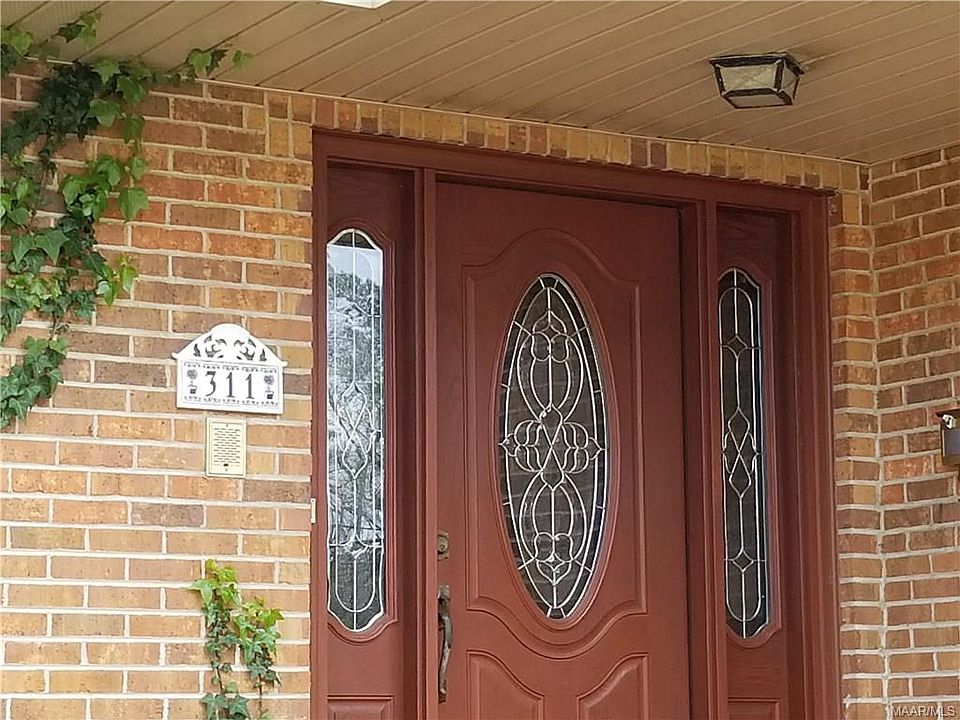 2nd image of 311 Holly Ridge Dr