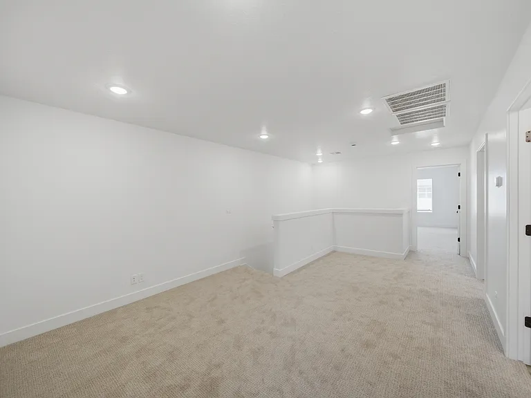 895 W Boxthorn Dr — Photo 15