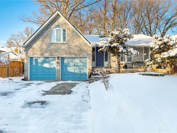 52 Skylark Rd, Brantford, ON N3R 7G9