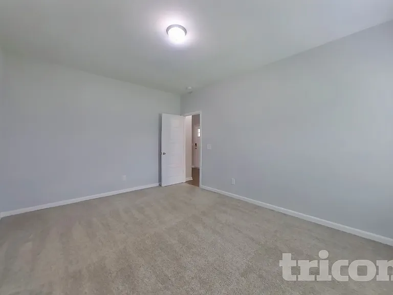 713 W Coker Way — Photo 10