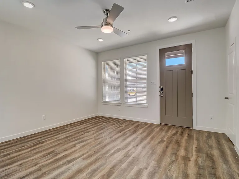 Canvas at Willow Park — Photo 80