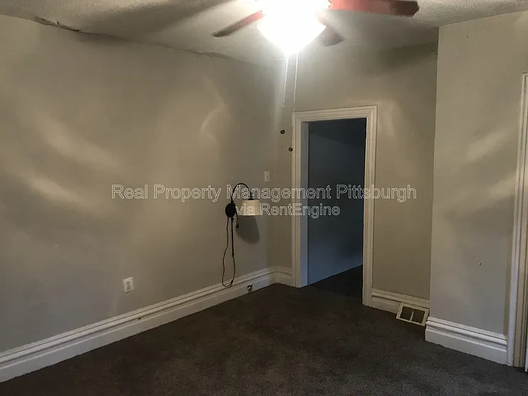 4554 Friendship Ave — Photo 8