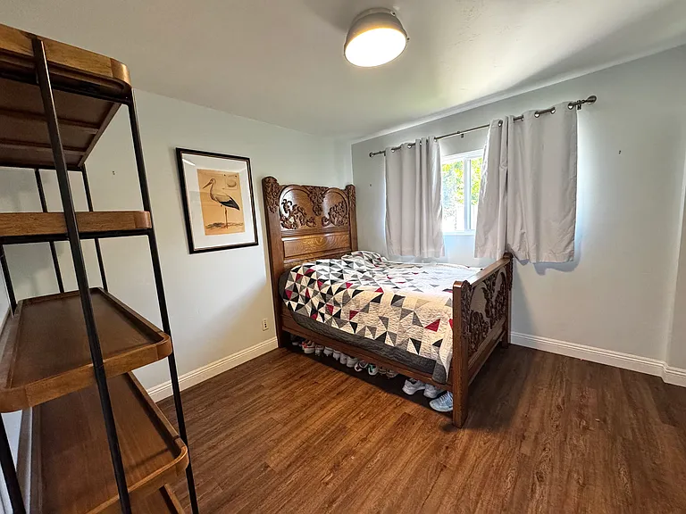 14270 Pinewood Dr — Photo 3