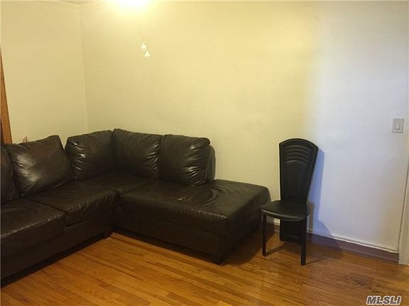 3rd image of 3031 Hobart St #5K