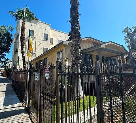 2nd image of 1638 N Serrano Ave #1638