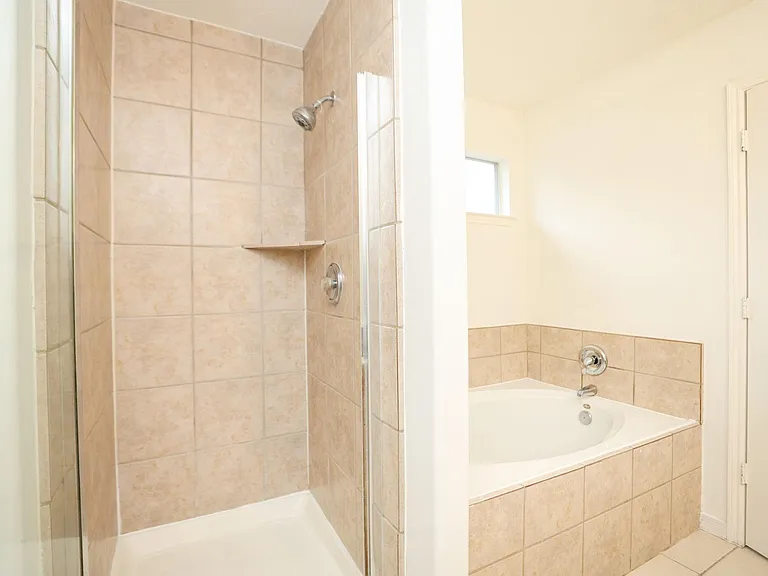 5007 Creekbridge Ct — Photo 25