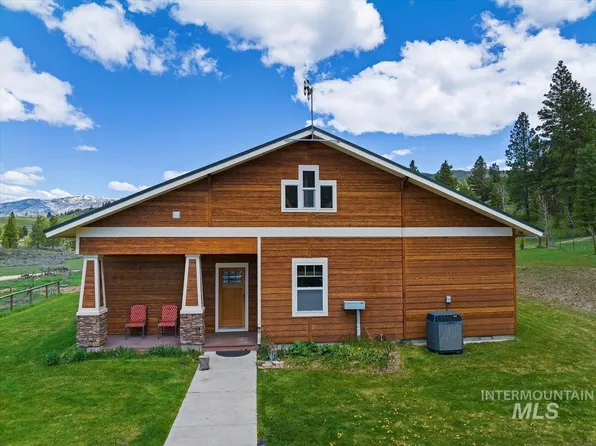675 W Russell Dr, Mountain Home, ID 83647