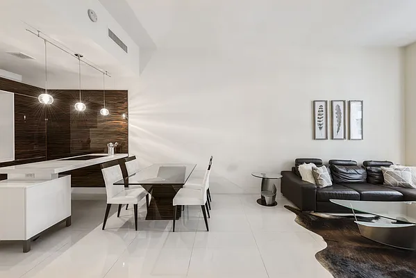 Rented by Compass | media 28