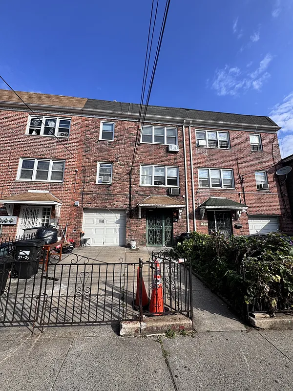 94-29 46th Avenue 3