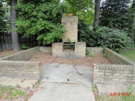 5th image of 5208 Walton Ct