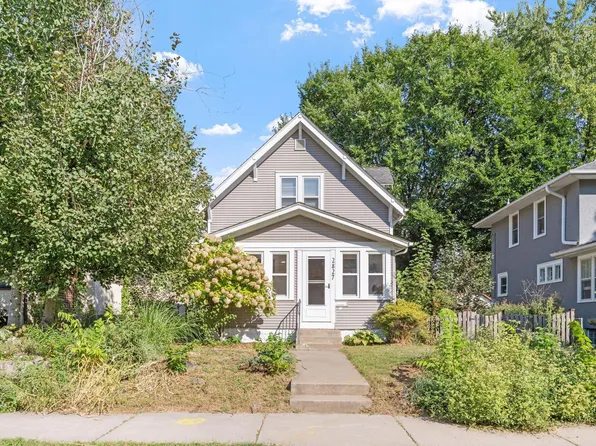 2827 Hayes St NE, Minneapolis, MN 55418
