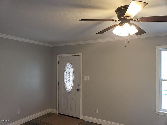 2nd image of 1715 Wisteria St