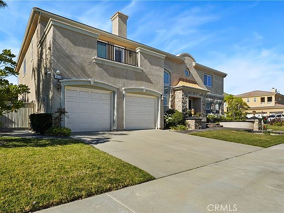 3rd image of 18549 Clydesdale Rd