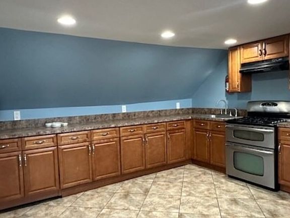 2nd image of 332 Summer Ave #3B