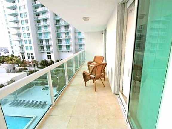 5th image of 1800 N Bayshore Dr APT 1606