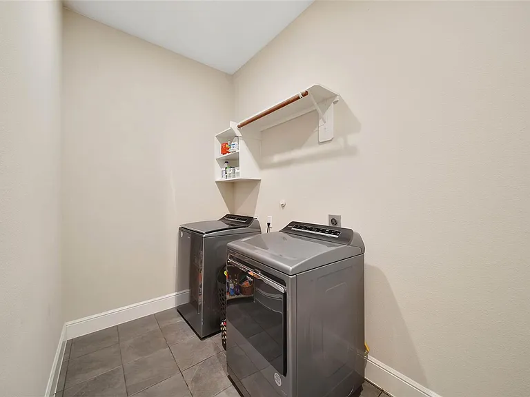 15527 Salmon Springs Dr — Photo 37