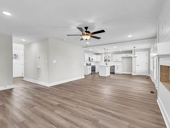 5th image of 259 Switchgrass Dr