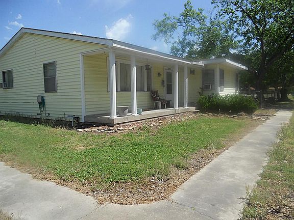 2nd image of 1112 Yupon Ave