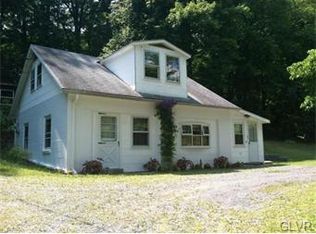 4790 Vera Cruz Rd, Emmaus, PA 18049