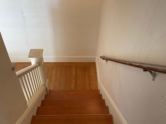 3rd image of 702 Edwards St #704