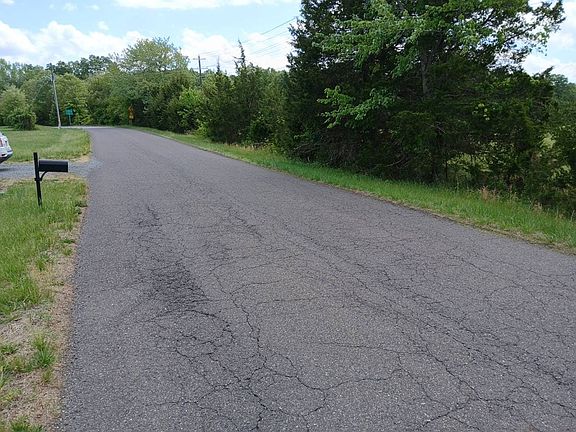 4th image of 34529 Parker Rd