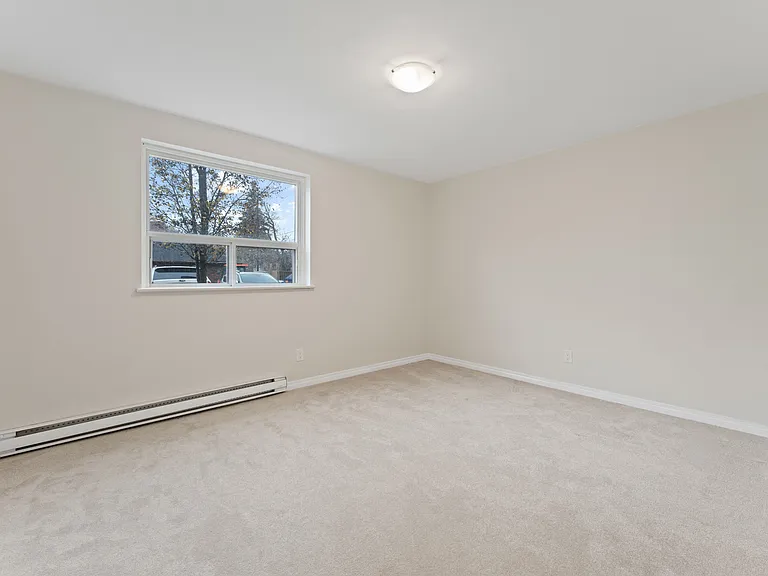 260 Randolph Pl — Photo 16