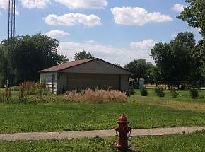 2nd image of 841 Main St