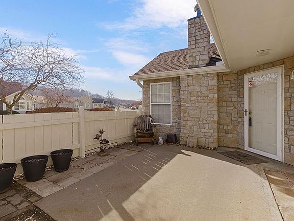 5th image of 6160 NE Kensington Dr
