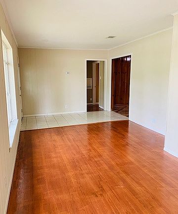 5th image of 1310 Oblate Dr