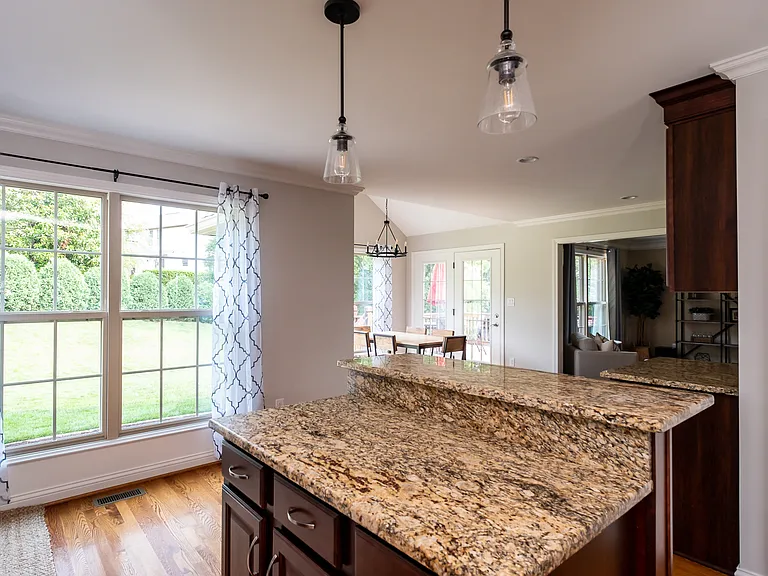 Kitchen 4