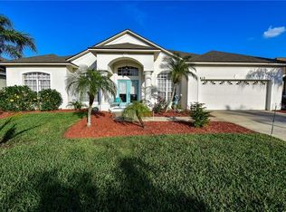 612 Golf Course Pkwy, Davenport, FL 33837