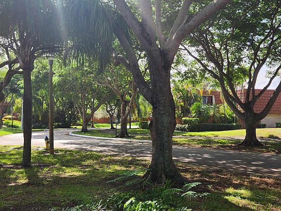 3rd image of 3100 Spanish Wells Drive #1C