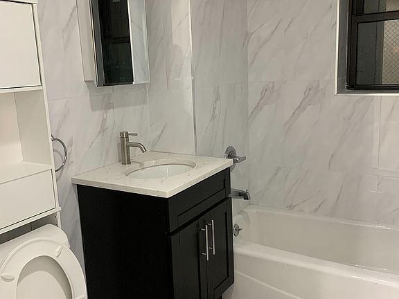 5th image of 65-25 Roosevelt Ave #4B