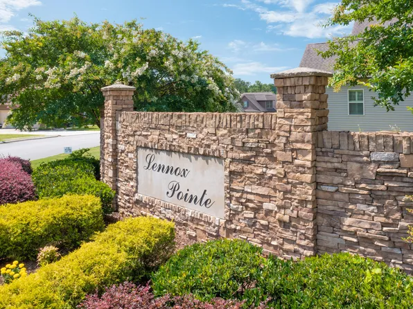 587 Kashaya Ln #39, Soddy Daisy, TN 37379