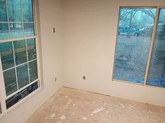 4th image of 690 County Road 3066