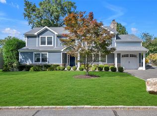 17 Colonial Road, Port Washington, NY 11050