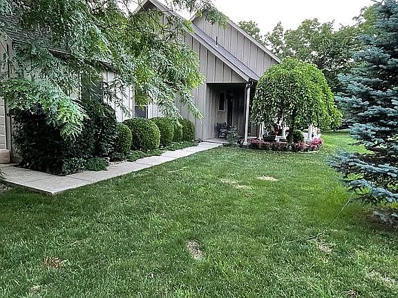 5th image of 3008 N 115th St
