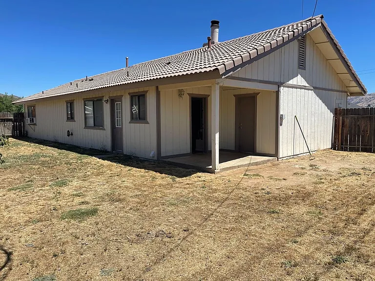 21421 Circle Dr — Photo 8