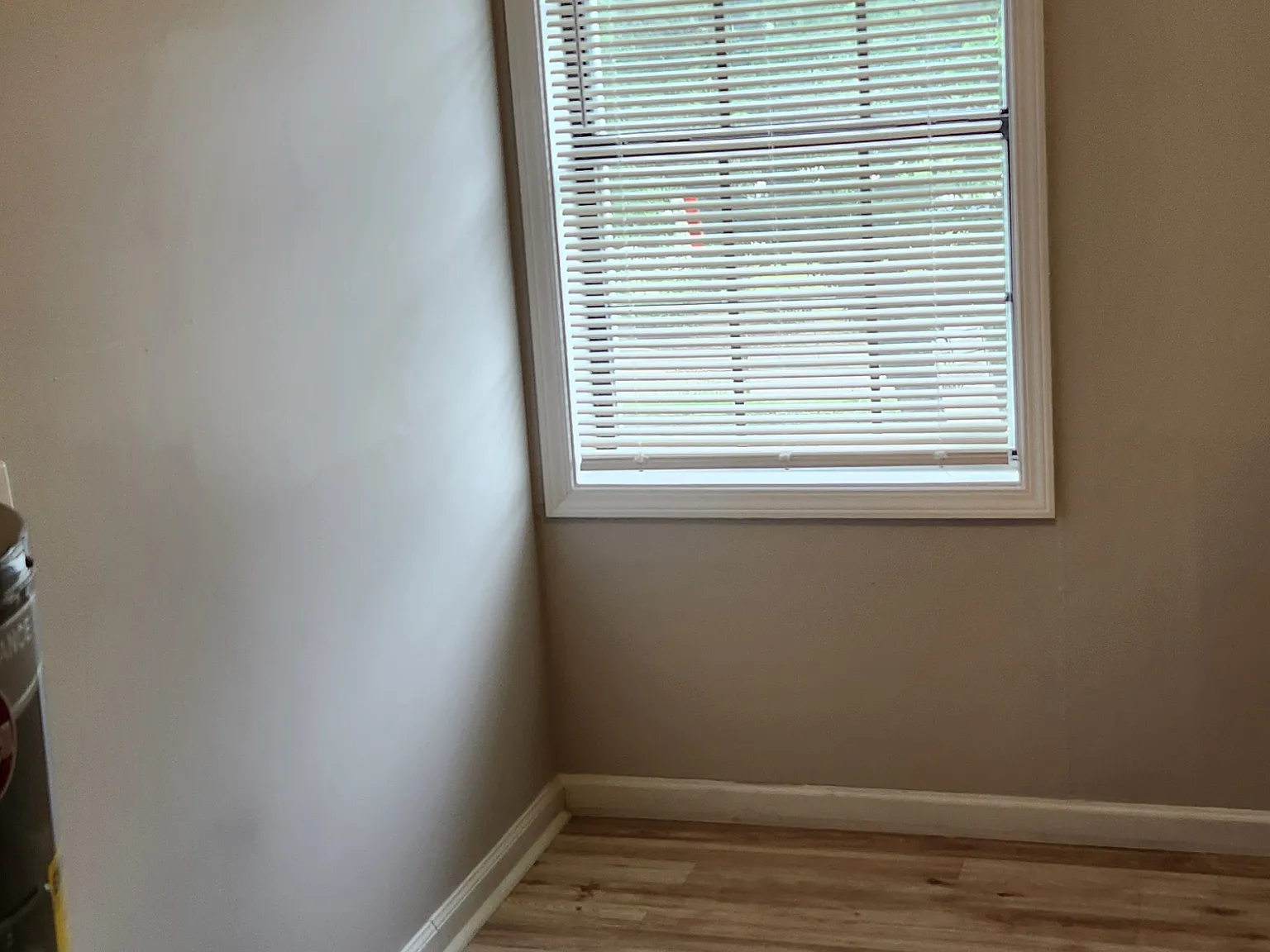 1 bed, 800 sqft, $1,000 — Photo 3