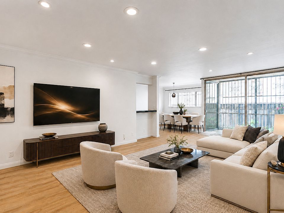 Living room 
Virtually staged