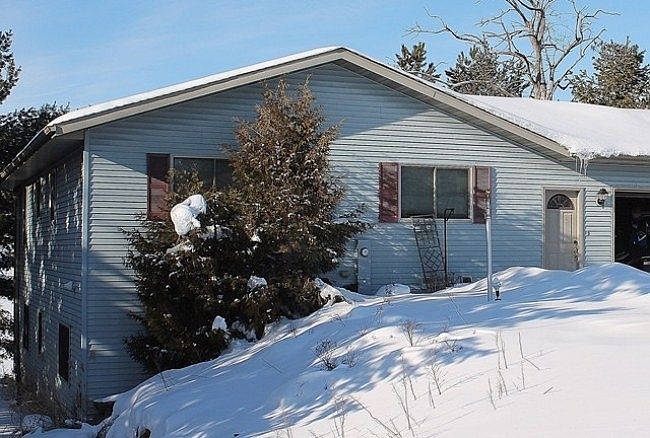 1st image of N8937 Deerborn Ave