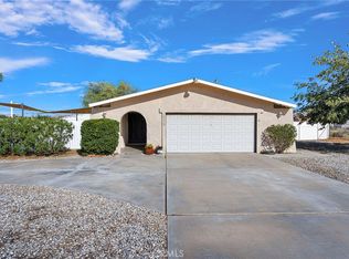 14575 Tonikan Rd, Apple Valley, CA 92307