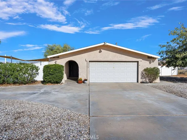 14575 Tonikan Rd, Apple Valley, CA 92307