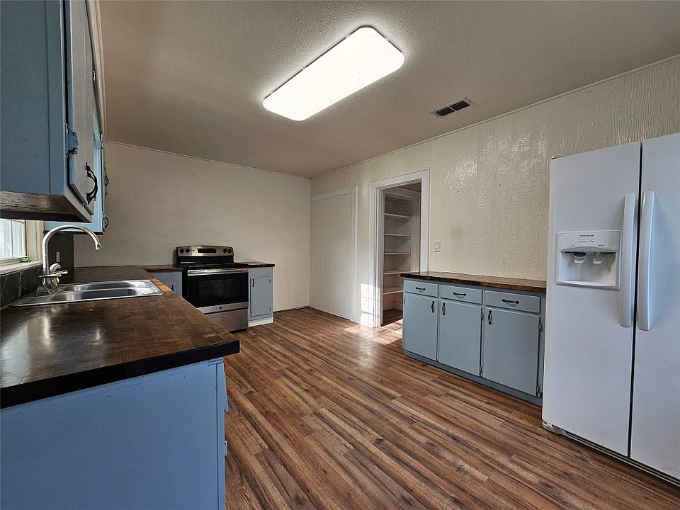 904 SW 4th Ave, Mineral Wells, TX 76067 MLS 20285536 Zillow